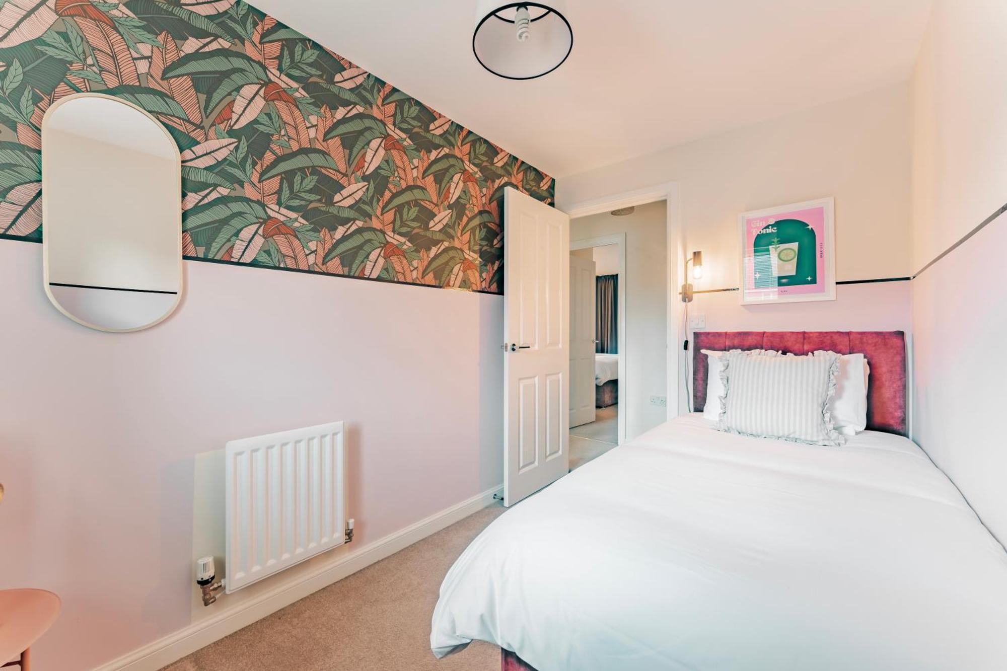 Holiday home Stylish & Spacious 3bed With Fast Wifi & Private Parking Cambourne